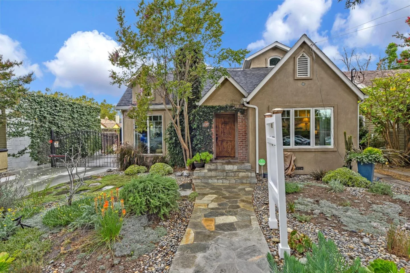 1093 Broadway Ave, San Jose