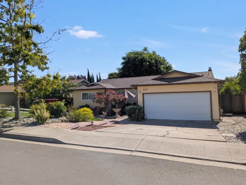 289 Spring Valley Ln, Milpitas